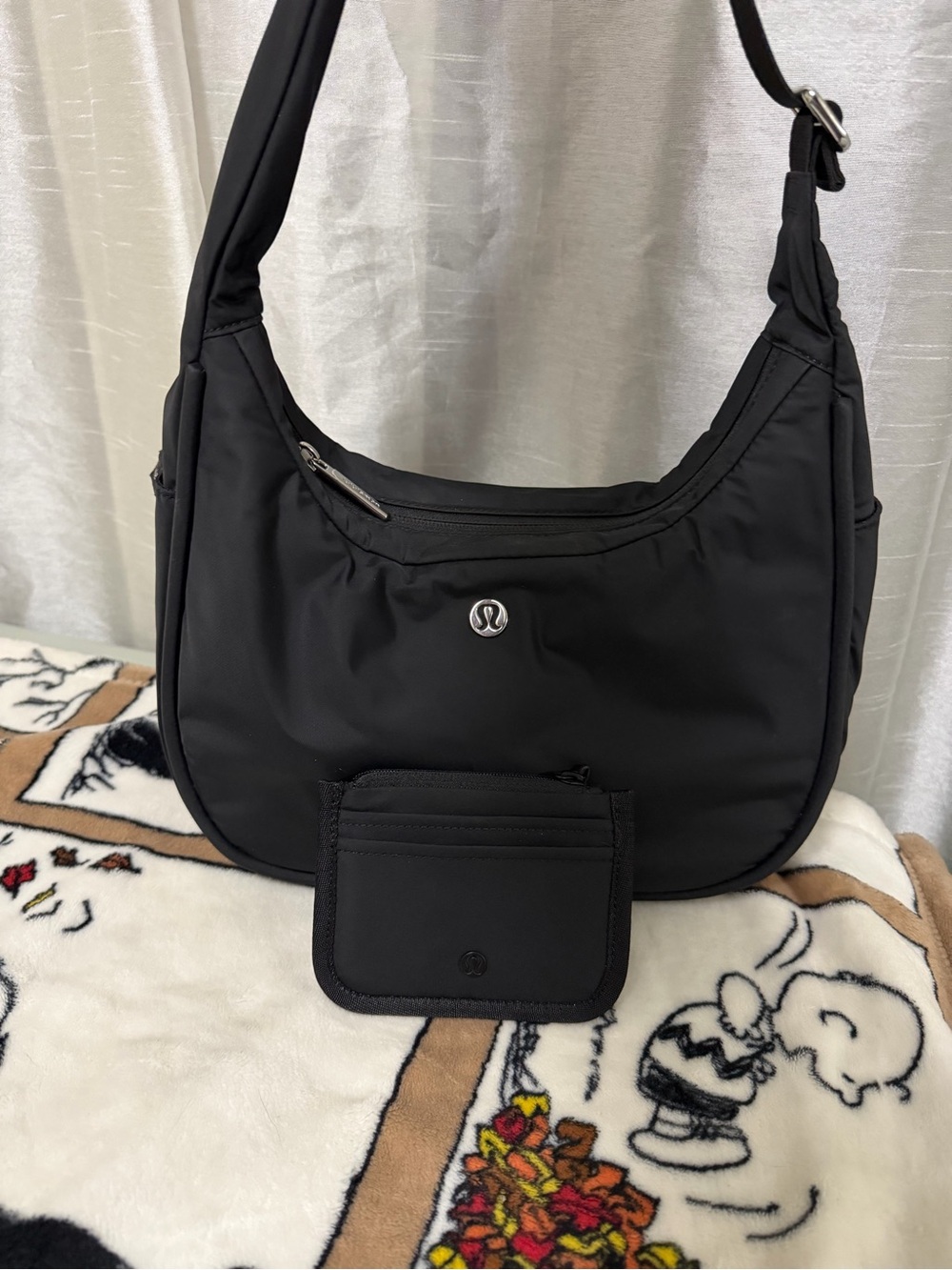 Lululemon Shoulder bag W/ wallet - Picture 2 of 10